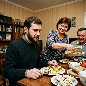 Корректно ли в гостях отказываться от скоромных блюд в пост?
