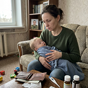 Стоит ли пытаться сохранить отношения с отцом ребенка ради семьи, несмотря на страх повторения насилия?